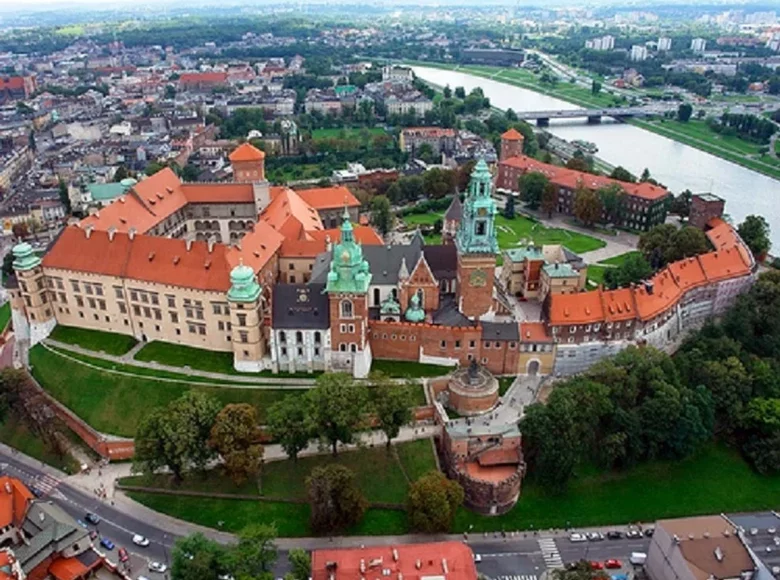 Hotel 3 150 m² in Wroclaw, Poland