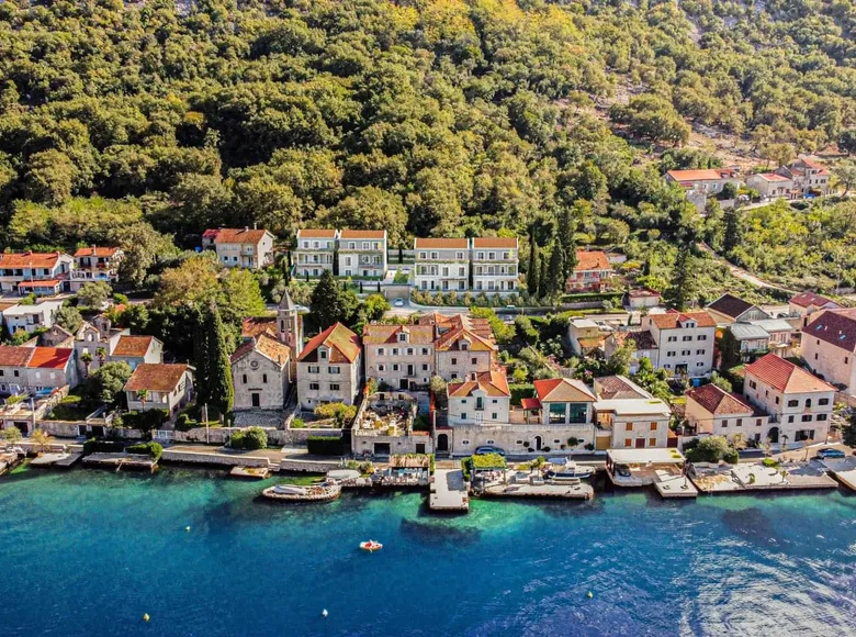 Apartamento 2 habitaciones 54 m² Dobrota, Montenegro