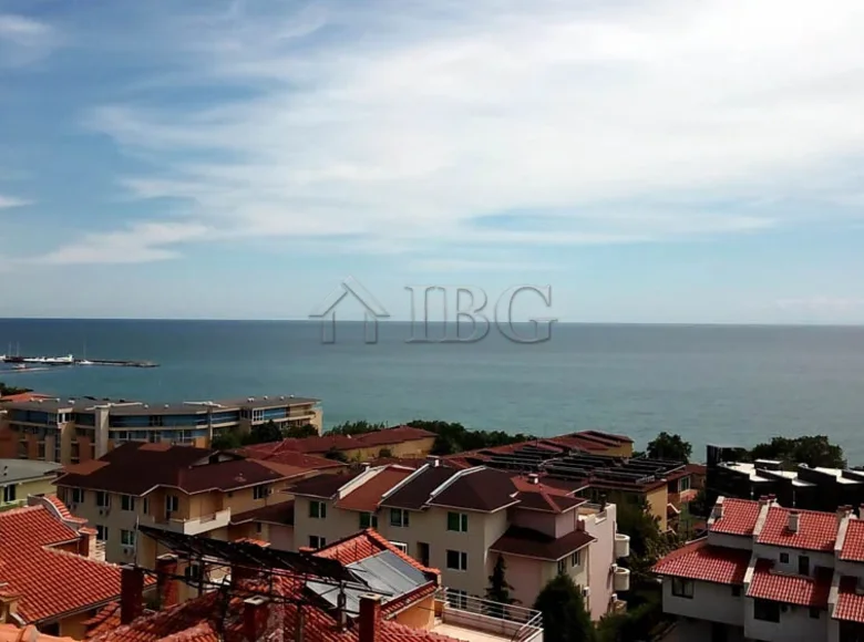 2 bedroom apartment 112 m² Sveti Vlas, Bulgaria