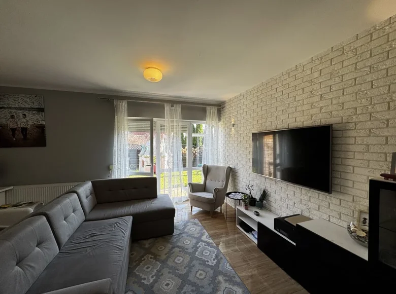 Apartamento 3 habitaciones 73 m² Komorniki, Polonia