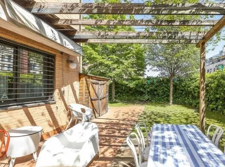 Квартира 2 спальни 143 м² Мадрид, Испания