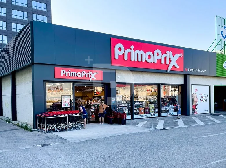 Shop 589 m² in Spain, Spain