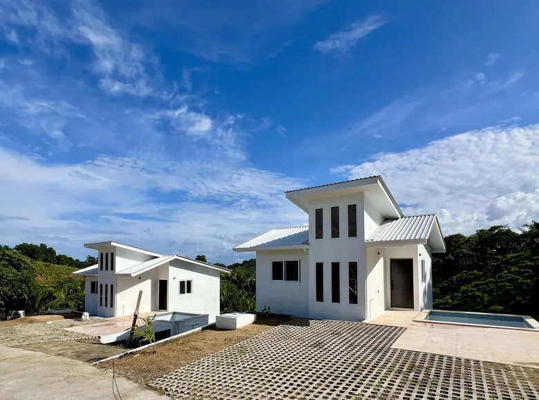 Дом 2 спальни 84 м² Pollytilly Bight, Гондурас