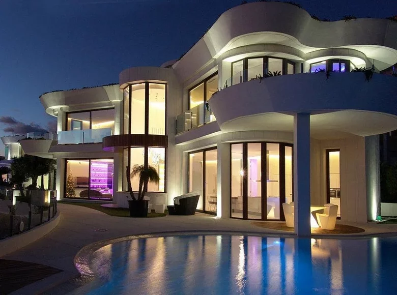 5 bedroom villa 1 400 m² Benidorm, Spain