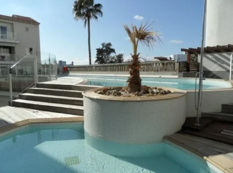 3 bedroom apartment 126 m² Larnaca, Cyprus
