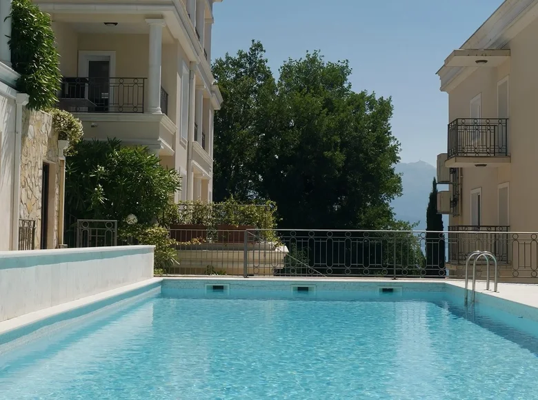Studio apartment 3 bedrooms 158 m² Podi, Montenegro