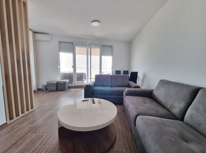 Wohnung 1 Schlafzimmer 61 m² in Becici, Montenegro