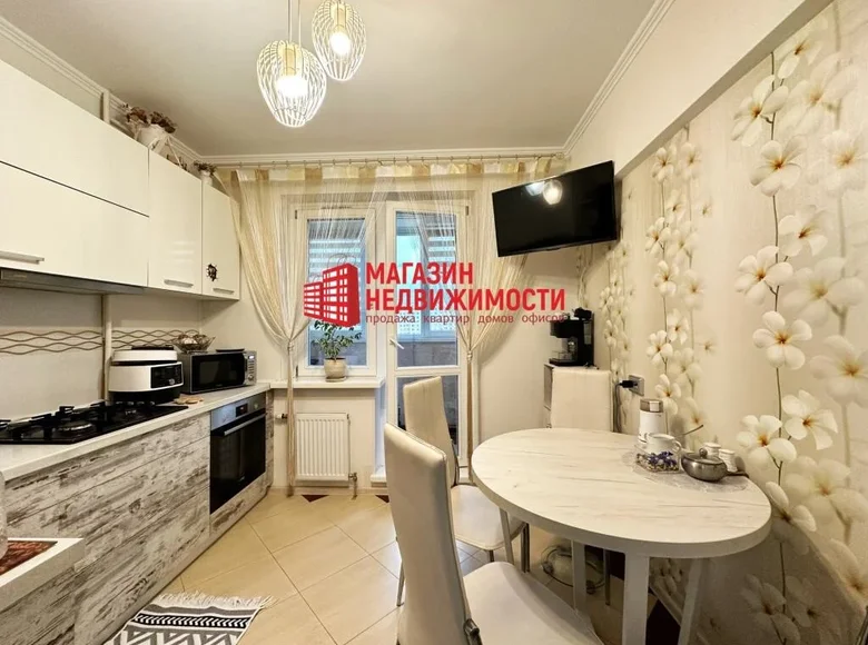 Mieszkanie 2 pokoi 56 m² Grodno, Białoruś