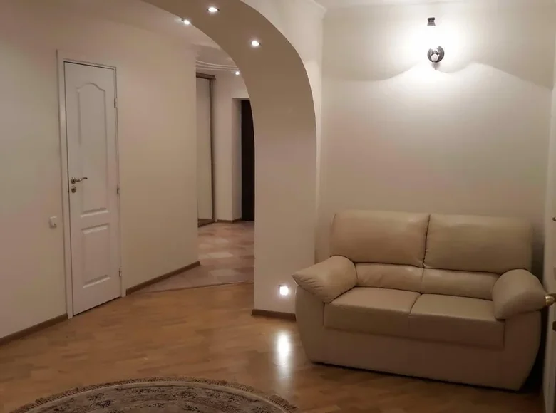 4 room apartment 146 m² Mahilyow, Belarus