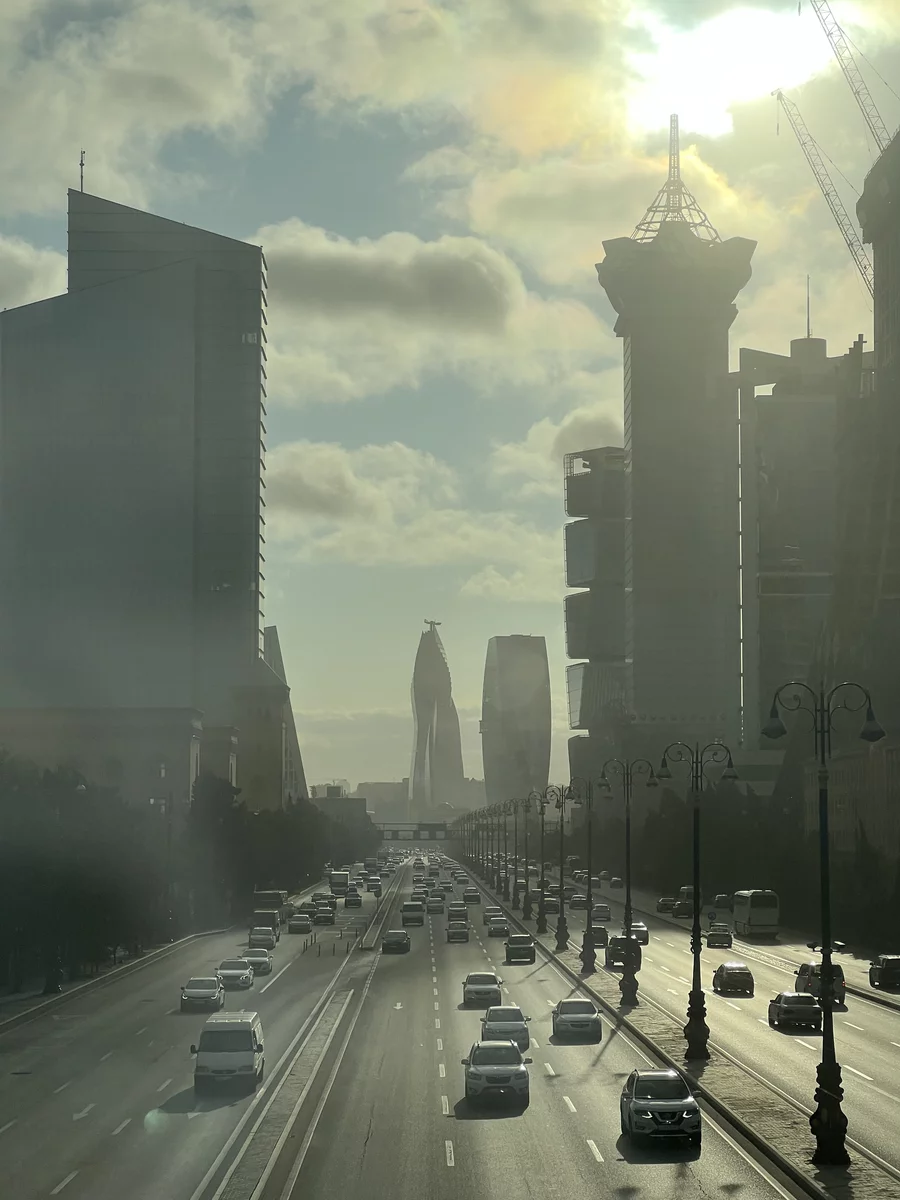 Баку в тумане