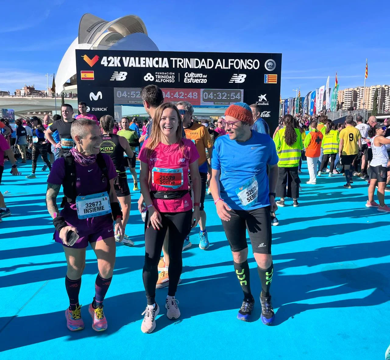 girl laughing before a marathon 