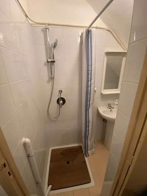 Salle de bain dans la maison de ville