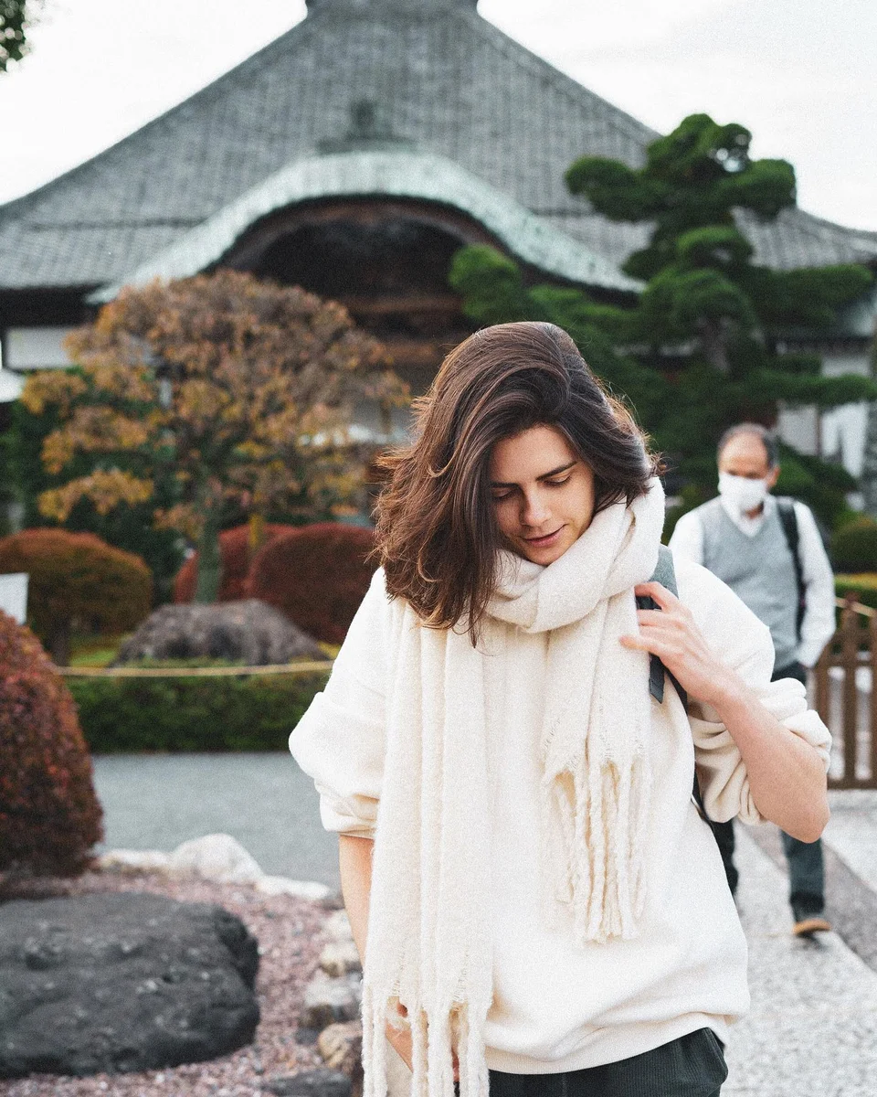 Ein Mädchen in Japan