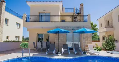 Villa 3 bedrooms with parking, with Terrace, with Garden in Tsada, Cyprus