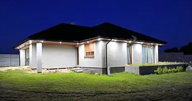 Дом в Dziadowice Folwark, Польша