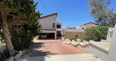 Дом 5 спален в Героскипу, Кипр