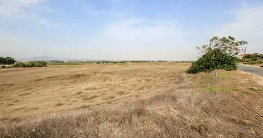 Działka w Pervolia, Cypr