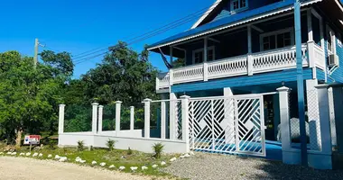 Дом 3 спальни в Utila, Гондурас
