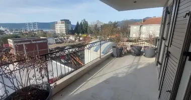 Mieszkanie 3 pokoi w Tivat, Czarnogóra