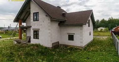 Haus in Chaciezynski sielski Saviet, Weißrussland