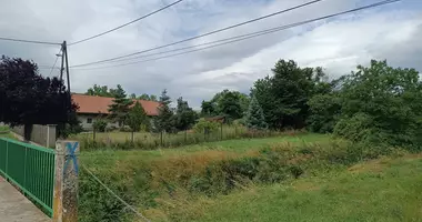 Grundstück in Papkeszi, Ungarn