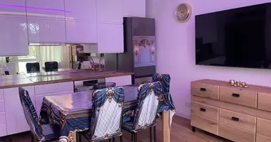 Wohnung 3 zimmer in Warschau, Polen