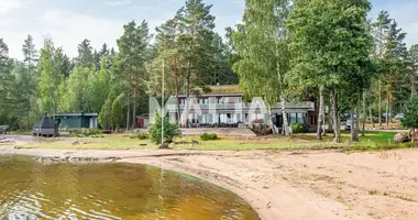 Hôtel 838 m² dans Kotkan-Haminan seutukunta, Finlande