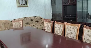 Квартира 4 комнаты с мебелью, с бытовой техникой в Бешкурган, Узбекистан