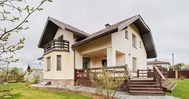 Haus in Astrasyckaharadocki siel ski Saviet, Weißrussland