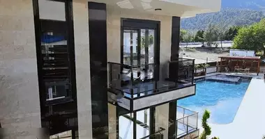 Villa 5 Zimmer mit Parkplatz, mit Schwimmbad, mit Bergblick in Alanya, Türkei