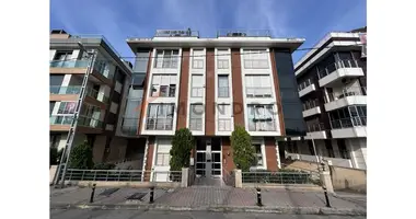 Mieszkanie 4 pokoi z balkon, z winda, z Wycieczka online w Marmara Region, Turcja