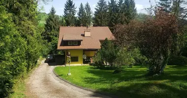 Villa 7 rooms in Buchbach, Austria