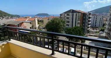 Apartamento 3 habitaciones en Becici, Montenegro