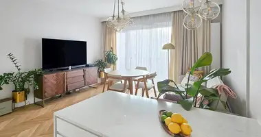 Nieruchomości komercyjne 71 m² w Warszawa, Polska