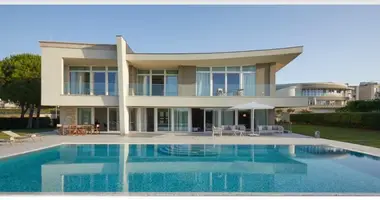 Villa 5 bedrooms in Umag, Croatia