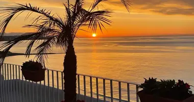 2 bedroom apartment in Fuengirola, Spain