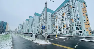 Apartamento 4 habitaciones en Minsk, Bielorrusia