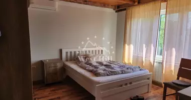 Дом 3 комнаты в Херцег-Нови, Черногория
