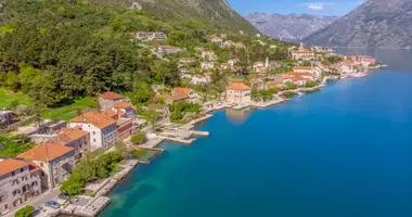 Casa 9 habitaciones en Prcanj, Montenegro