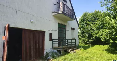 5 room house in Csurgo, Hungary