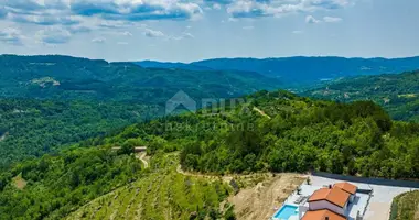 Casa 4 habitaciones en Korelici, Croacia