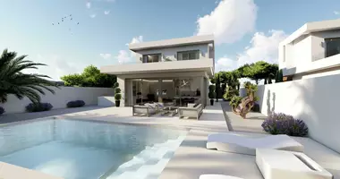 Villa  mit Terrasse, mit air conditioning a A F C ducts in el Campello, Spanien