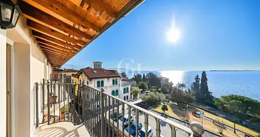 Wohnung 4 zimmer in Gardone Riviera, Italien