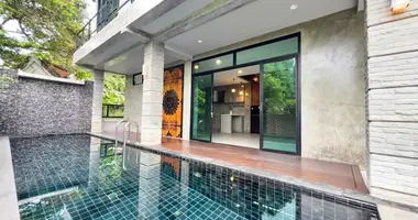 Villa 2 chambres avec Fenêtres double vitrage, avec Balcon, avec Meublesd dans Phuket, Thaïlande