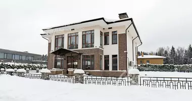 Haus 6 Zimmer in poselenie Pervomayskoe, Russland