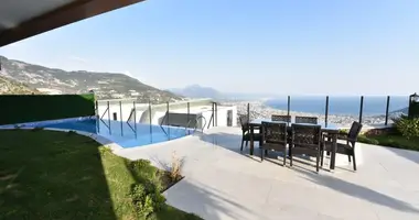 Villa 4 bedrooms with Double-glazed windows, with Balcony, with Furnitured in Alanya, Turkey