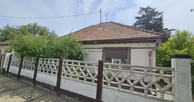 3 room house in Tapioszecso, Hungary