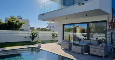 Дом 5 спален в Minden, Кипр