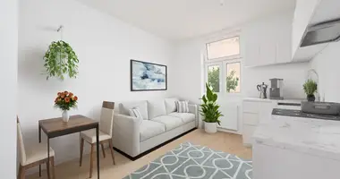 1 room apartment in Warsaw, Poland