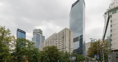Mieszkanie 3 pokoi w Warszawa, Polska